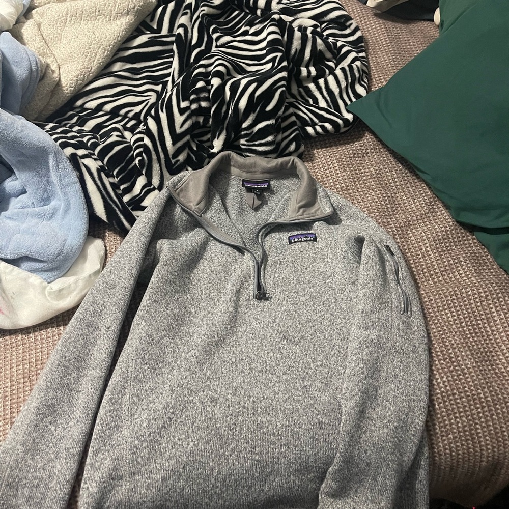 Patagonia 1/4 zip sweatshirt